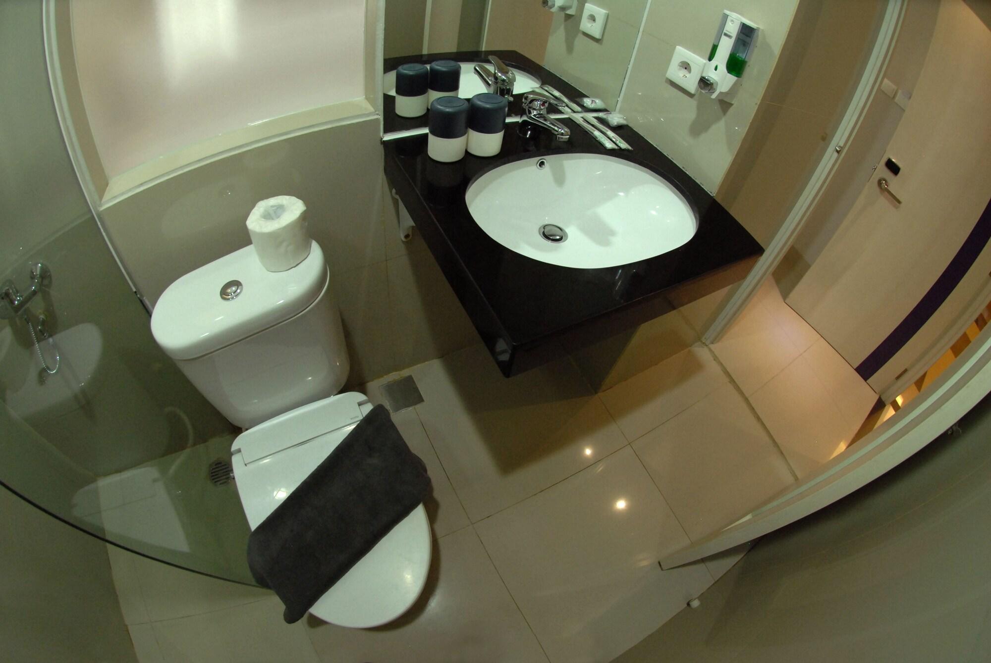 Vio Hotel Veteran Bandung Zewnętrze zdjęcie