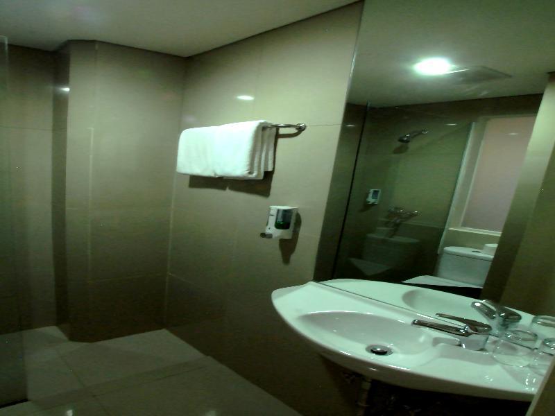 Vio Hotel Veteran Bandung Zewnętrze zdjęcie