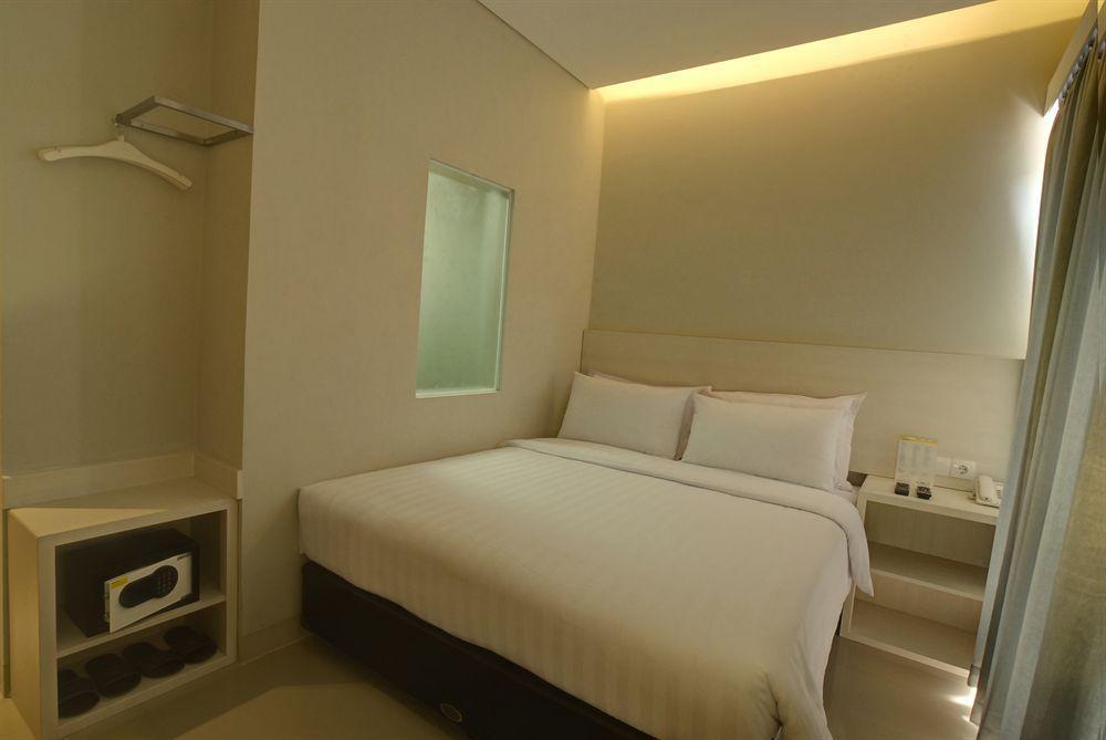 Vio Hotel Veteran Bandung Zewnętrze zdjęcie