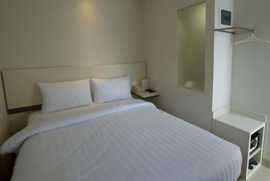 Vio Hotel Veteran Bandung Zewnętrze zdjęcie